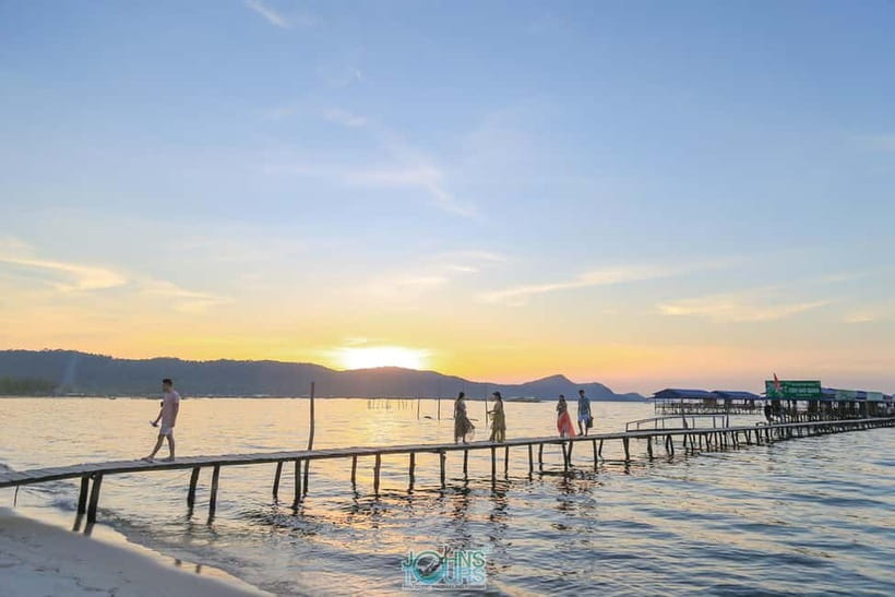 Phu Quoc: Kayaking with Starfish Beach and Bee Farm Tour - A $32 day built around real Phu Quoc activities