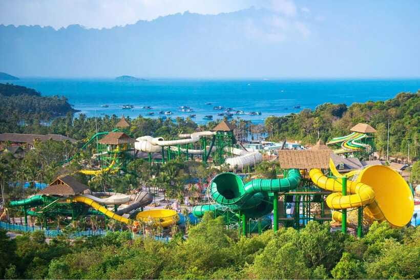 Phu Quoc: Snorkeling Island Hopping Cable Car With Lunch - Thom Island energy: Aquatopia Water Park and Exotica Theme Park