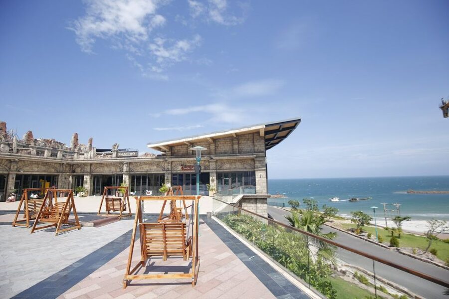 Phu Quoc: Sunworld Hon Thom Nature Park Entry Ticket - Evening options: Sun Bavaria and Symphony of the Sea timing