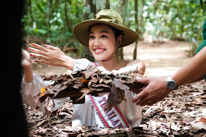 Premium Cu Chi Tunnels Tour with Local Expert - The riverside lunch that keeps the day from tipping into chaos