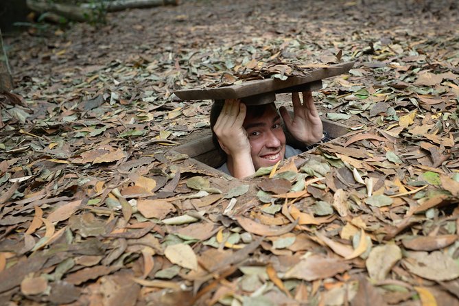 Premium Cu Chi Tunnels Tour with Local Expert - The onboard portion: snacks, WiFi, fruits, and a calmer start
