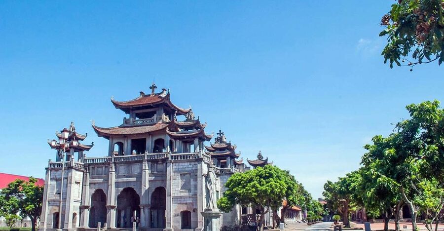 Private Car/Bus Renting Hanoi - Ninh Binh - Halong - Sapa... - Mua Cave and the 500 steps, where the view turns the hike worth it