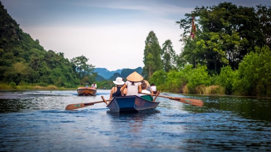 Private Car/Bus Renting Hanoi - Ninh Binh - Halong - Sapa... - What you pay and why it can still feel fair