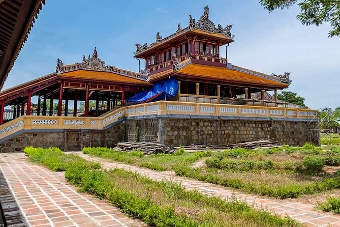 Private Full-Day Tour of Hue from Da Nang or Hoi An City - Hai Van Pass photo stop: the coast views that cut the road fatigue