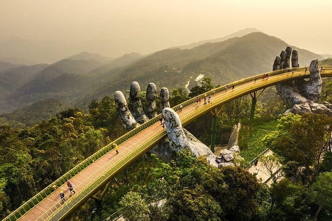 Private Half Day Jeep Tour in Son Tra Peninsula - Linh Ung Pagoda: a sacred stop with big scenic impact