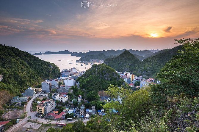 Private Lan Ha Bay Cruise 2D1N - Kayaking through Dark and Bright caves, how to make it work