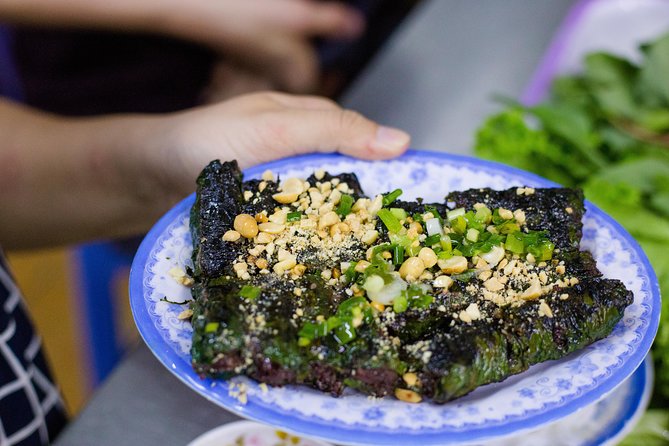 Private Street Food Evening Walking Tour in Ho Chi Minh City - Food safety, hygiene, and the small extras that help