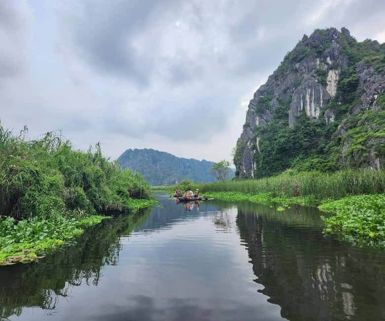 Private Tour: Hoa Lu/Bai Dinh - Trang An - Tam Coc -Mua Cave - Trang An UNESCO caves and Hanh Cung Vu Lam temple stop