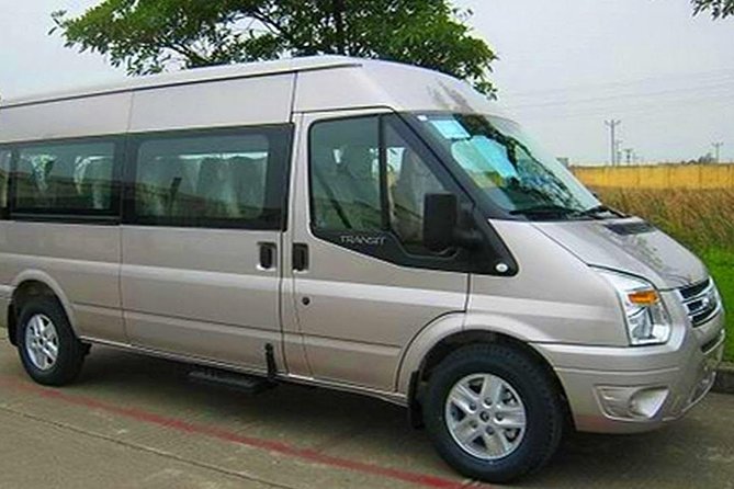 Private transfer between Hanoi Airport (HAN) and Hanoi Old Quarter - From Noi Bai to the Old Quarter, the whole point is less hassle
