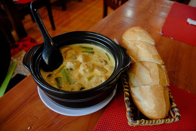 Private Vegan Food Tour By Scooter in Ho Chi Minh City - District 5 Night Streets and the Saigon River Spin in District 4