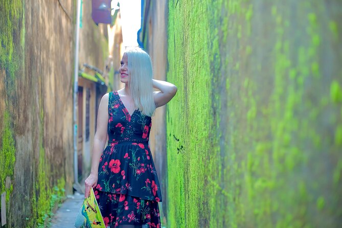 Professional Photography Tour Optional Ao Dai Dress in Hoi An - Starting at Cantonese Assembly Hall, then shooting Hoi An’s photo hotspots