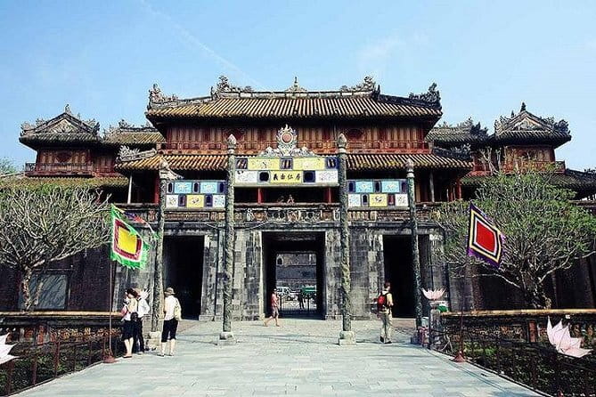 Pu Luong Amazing Trekking Village,Rafting,Swimming, Lunch on Boat - English-speaking local guides: the difference is in the explanations