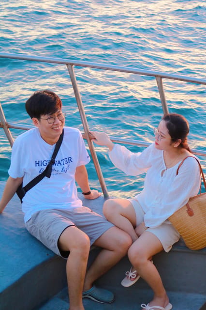 RedRiverTours - Enjoying Sunset & Night Squid Fishing - Practical Tips to Make Your Night Easier