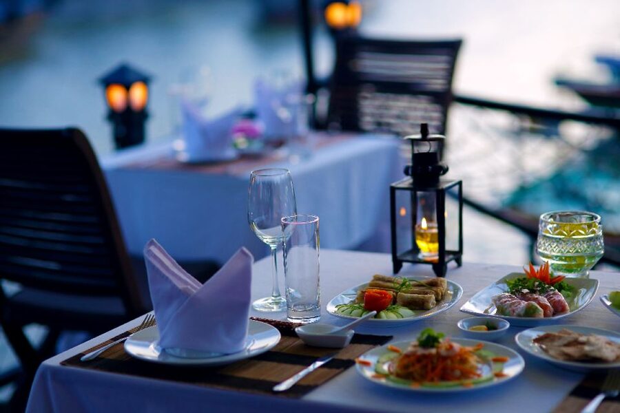 Romantic Sunset Dinner Cruise in Hoi An - Who this sunset dinner cruise is best for
