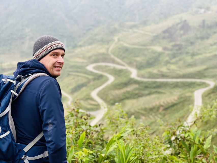 Sa Pa: Guided Motorbike Tour to Ethnic Villages with Lunch - Black Hmong and Red Dao: Houses, Tea, and Everyday Customs