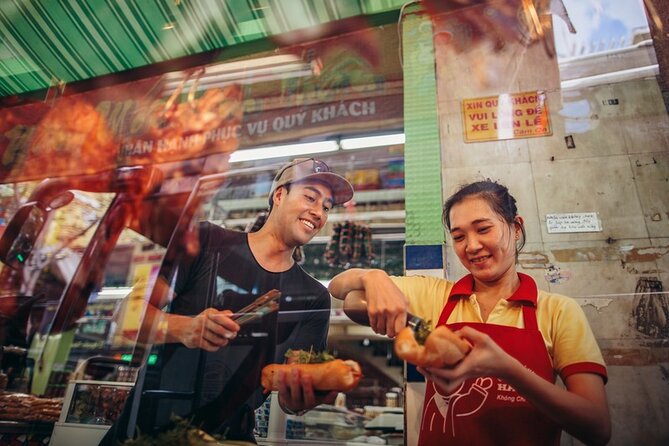 Saigon Night Bites on Foot: Local Vendors, Stories & Sweet Finish - Starting Point at the Fine Arts Museum, and Why That Helps