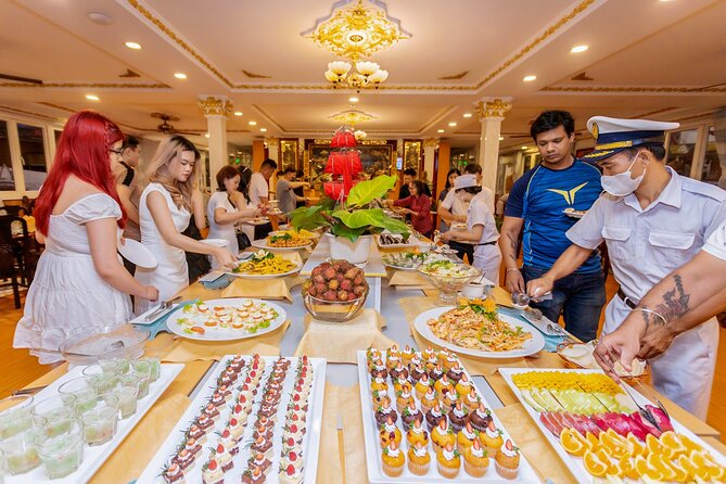 Saigon River Dinner Cruise: Buffet, Set Menu, Fine Dining (3hrs) - Hot pot rules: the small fine-print that affects dinner for smaller groups