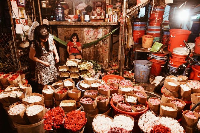 Saigon's Hidden Flavors - Private Street Food Walk with Local Students - Guides That Explain the Food, Not Just Pass It to You
