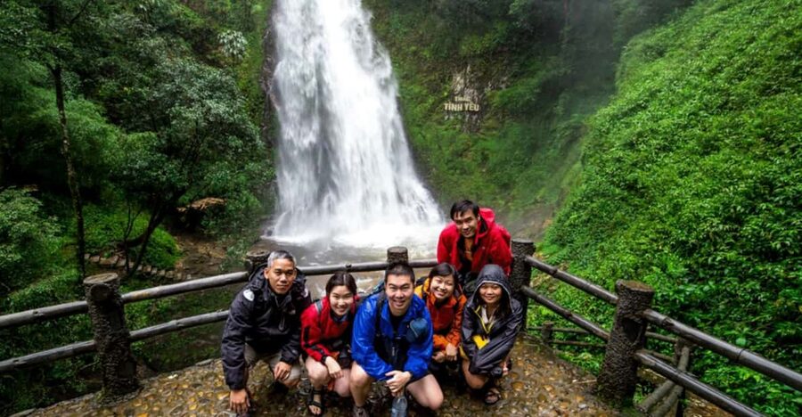 SaPa: 2-Day Villages,Rice Fields, Love Waterfall Hiking Tour - Day 2: Suoi Thau to Phin Ho, Ban Khoang, then lunch before waterfalls