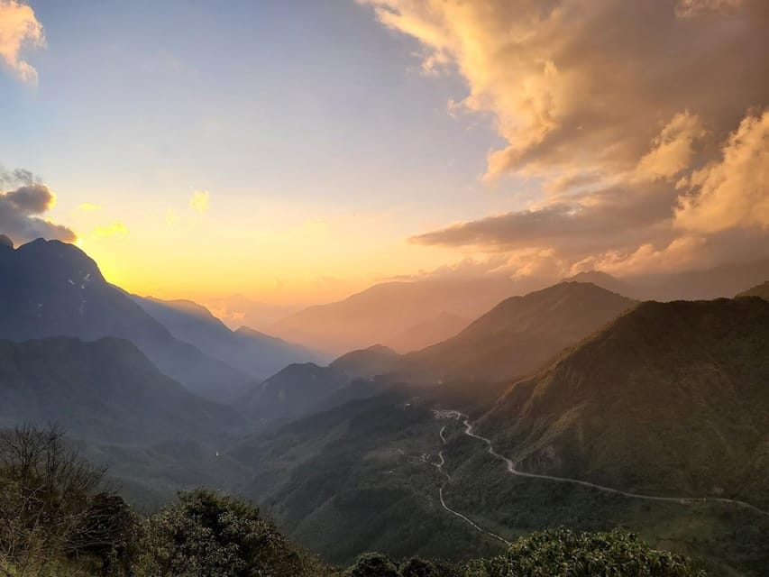 Sapa: Private Highlights Day Tour with Lunch - Ta Van village area and lunch: the most personal moment of the day