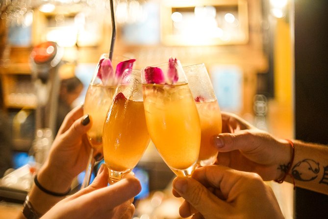 Secret Cocktail Experience in Hoi An - Hoi An Ancient Town plus cocktails, that odd pairing that works