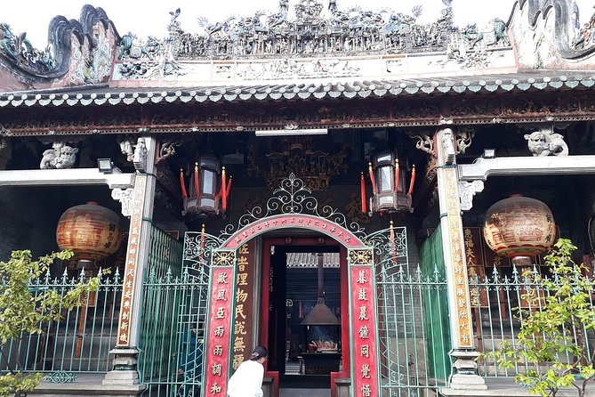 Small-group Saigon City Tour: 3-Hour Cyclo Ride to Hidden Stories - The part you actually feel: riders, comfort, and safety