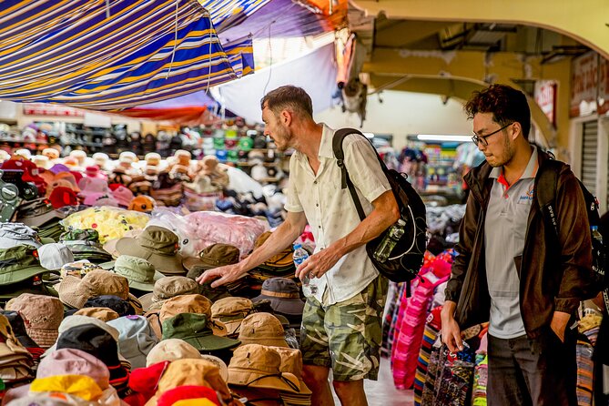 Small-group Saigon City Tour: 3-Hour Cyclo Ride to Hidden Stories - Price and value: why $30 can feel fair here