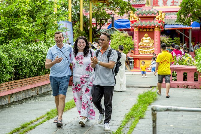 Small-group Saigon City Tour: 4-Hour Must-see Iconic Landmarks - Emperor Jade Pagoda: Where the Route Changes Tone