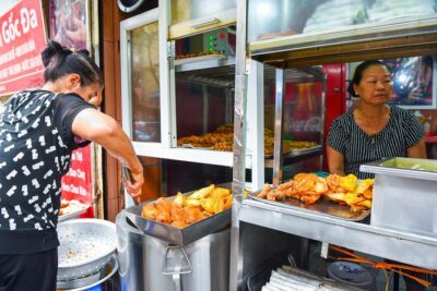 Small-Group Street Food Cyclo Tour of Hanoi Old Quarter