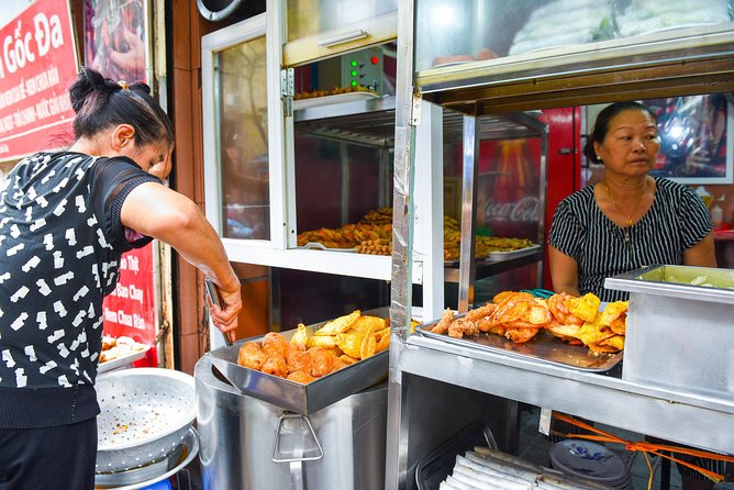 Small-Group Street Food Cyclo Tour of Hanoi Old Quarter - Choosing your guide style: food-first, history-leaning, or both
