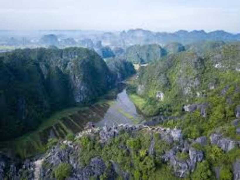 Sunset in Ninh Binh by Jeep (Trang An/Tam Coc pick up) - Sunset from the top: why Ngoa Long is worth your legs