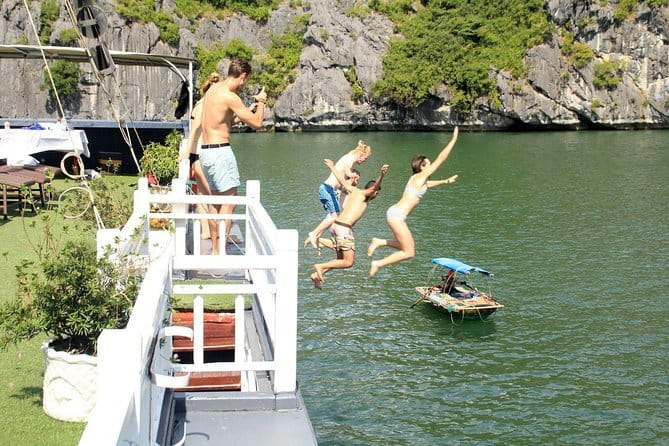Sunset Tour in Lan Ha Bay | 4-star Daiichi Cruise - Stop 3, Monkey Island: Play With the Monkeys, Then Swim