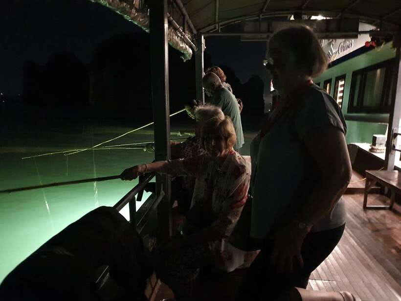 Swan Cruises: Bai Tu Long Bay 2 Days 1 Night - Bai Tu Long Bay, and why this route feels calmer