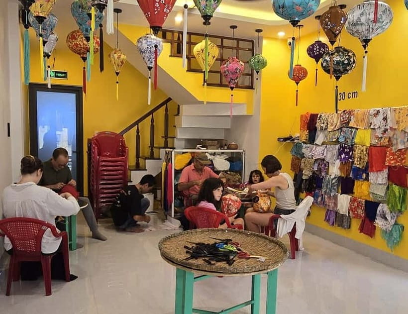 The Lantern Lady: Traditional Lantern Class in Old Town - Price and value, what $6 actually buys you