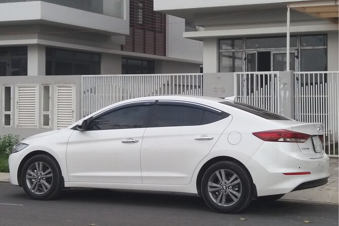 (TOP) Private car: Da Nang/Da Nang Airport (DAD) from/to Hoi An - Waiting time rules, flight changes, and the 100,000 VND per hour fee