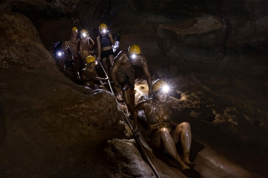 Tour Phong Nha-Ke Bang National Park 2 days 1 night - Day 2: Phong Nha Cave by Boat and Wooden Stairs Circuit