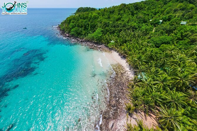 Trip 3 : 3 Islands by boat - Group Size and Comfort on a Popular Day