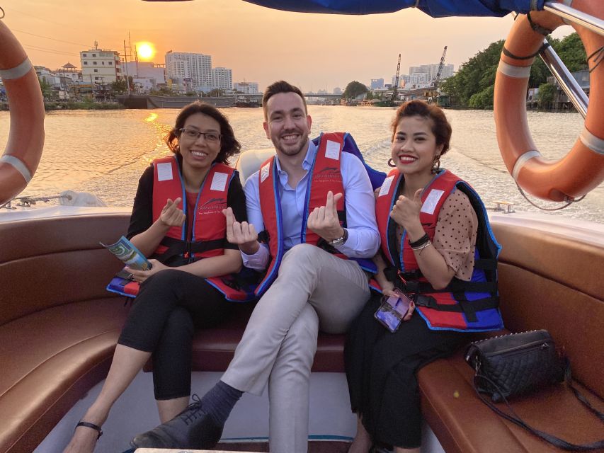 VIP Tour Enjoy Romantic Sunset by Speed Boat Free Cocktail - The Cruise Route: Bridges, Ports, and Vinhomes Riversides