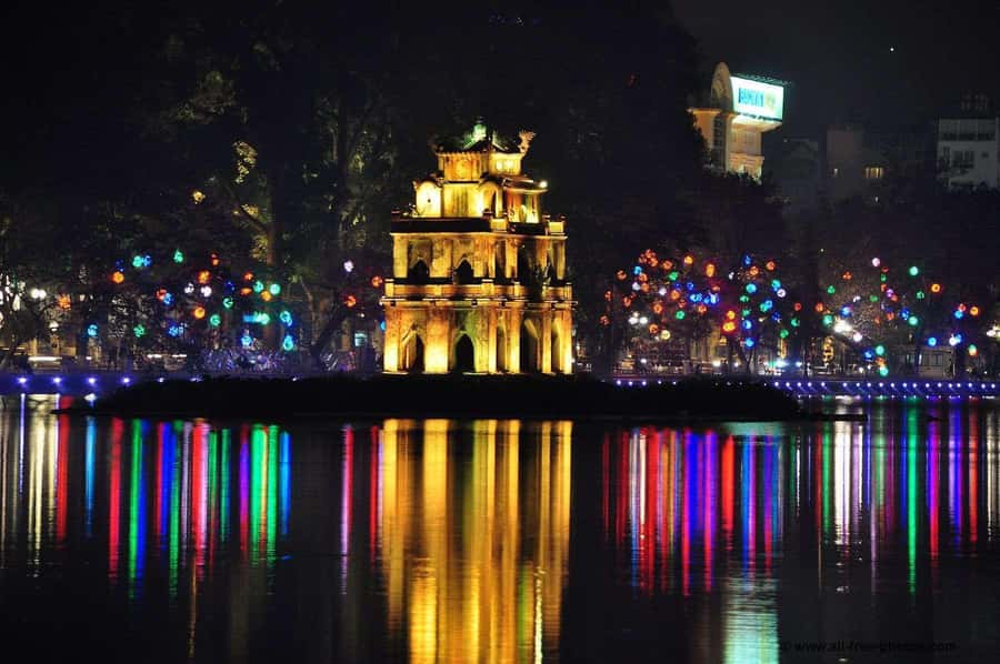 Weekend Hanoi Night Market & Street Food Tour - Should You Book This Hanoi Weekend Night Market and Street Food Tour?